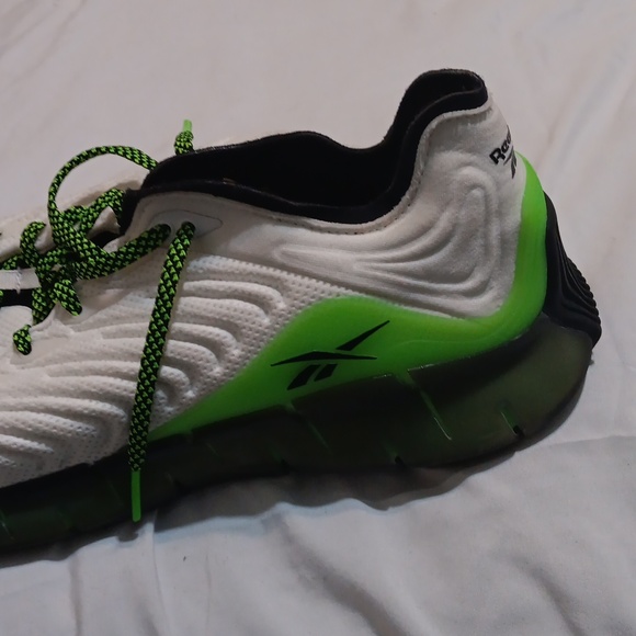 SNEAKERS - Picture 4 of 4